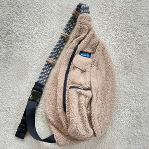 NWOT Kavu Rope Sling Pack 🌿🪵🌼